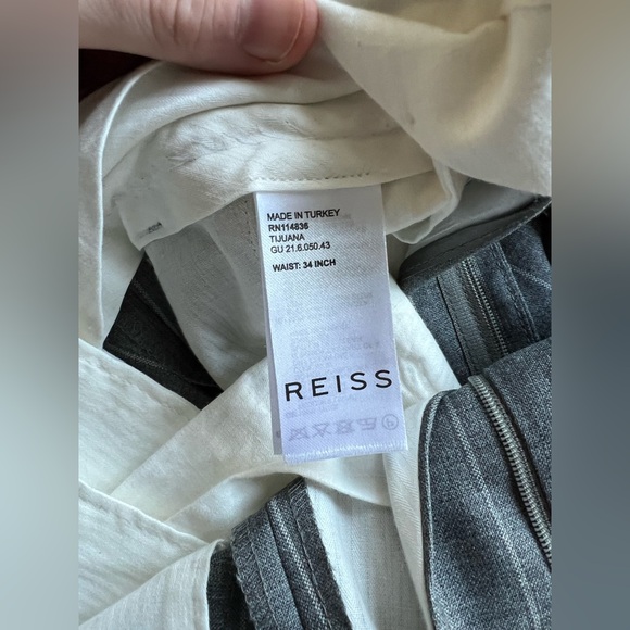 Reiss Tijuana Double Breasted Peak Lapel Grey Pinstripe Suit 40R/34inch Pants - Picture 6 of 7